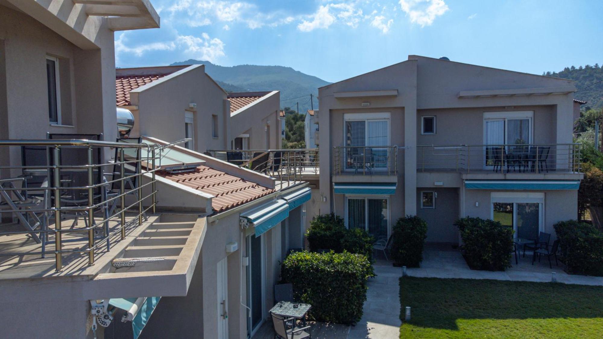 Yalos Beach Maisonettes Скала-Сотирос Экстерьер фото