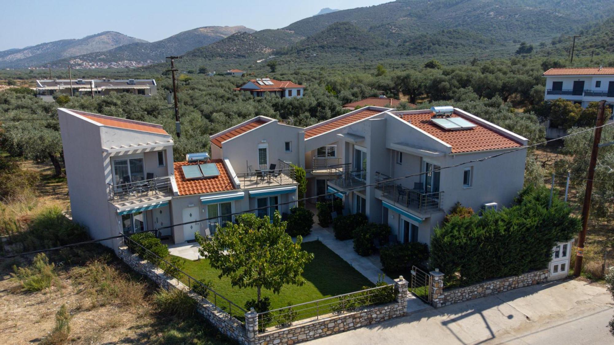 Yalos Beach Maisonettes Скала-Сотирос Экстерьер фото