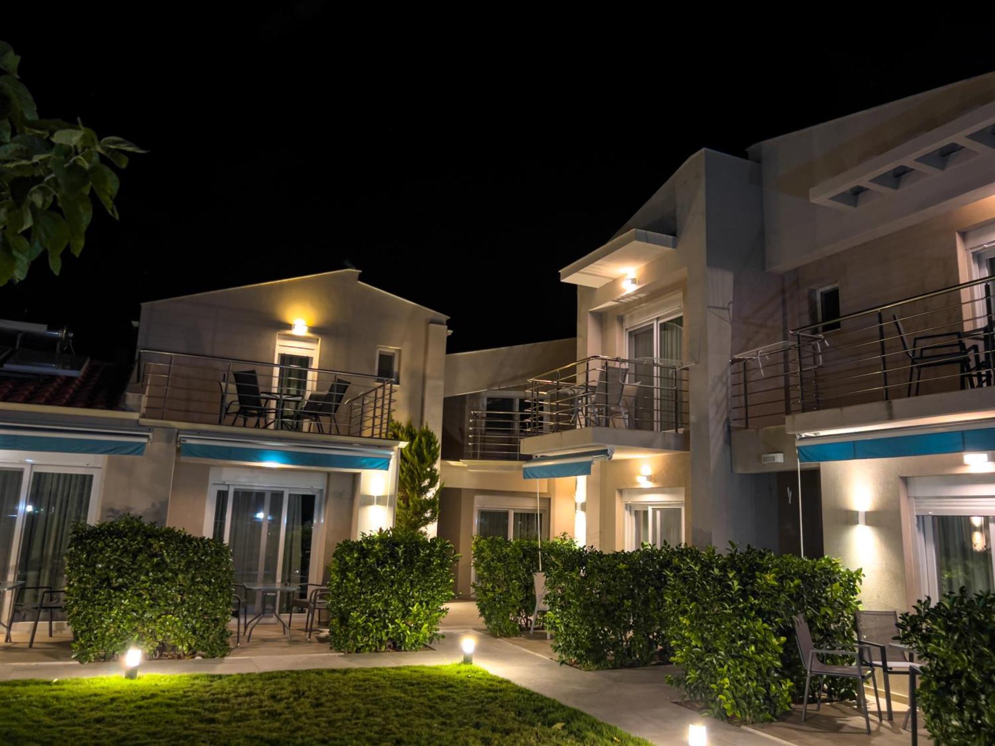 Yalos Beach Maisonettes Скала-Сотирос Экстерьер фото