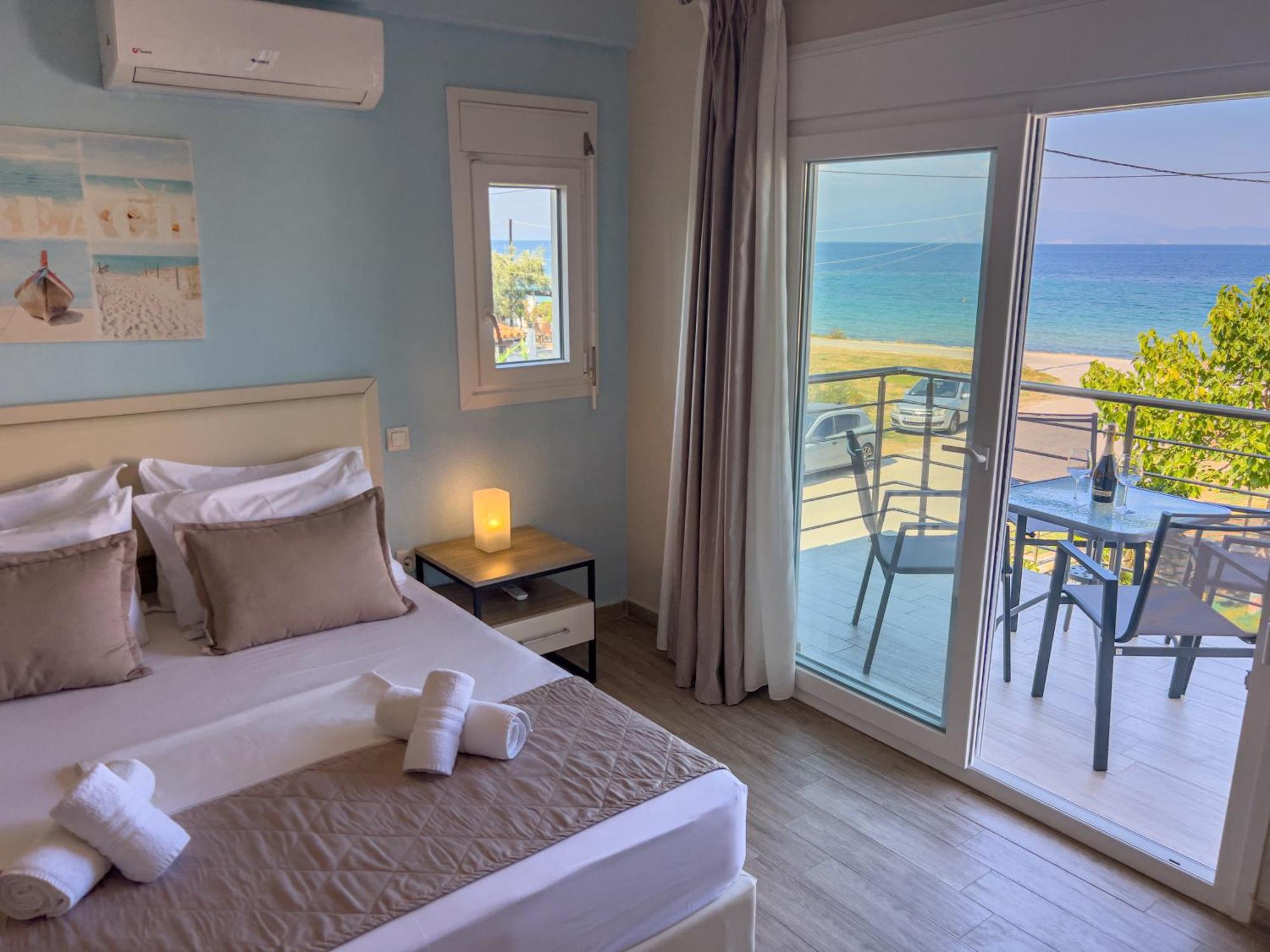 Yalos Beach Maisonettes Скала-Сотирос Экстерьер фото
