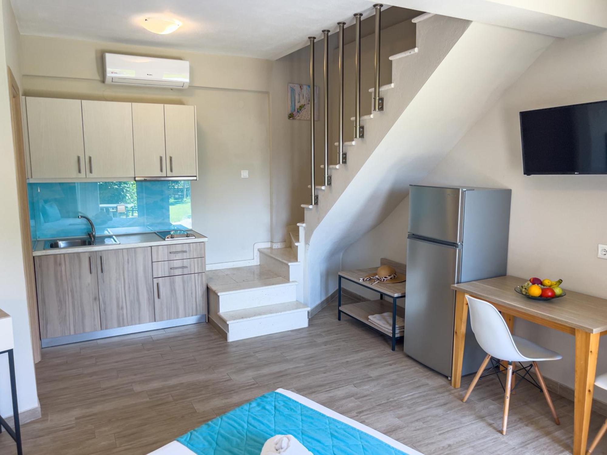 Yalos Beach Maisonettes Скала-Сотирос Экстерьер фото
